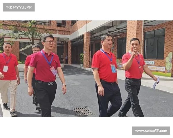 雷雨突袭赛事临时中断 各方应急响应全力保障安全
