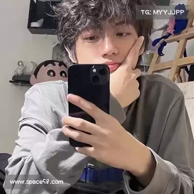 蓬盈冉